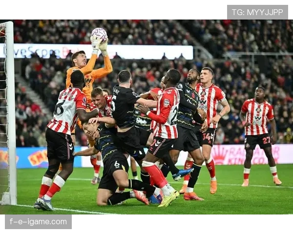 汤姆·凯尼状态回暖献精彩表现,助球队英超逆转取胜 汤姆·凯尼状态回暖献精彩表现,助球队英超逆转取胜