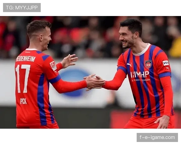 勒沃库森状态火热稳居德甲前列,强势表现引关注 勒沃库森状态火热稳居德甲前列,强势表现引关注