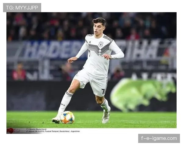 格纳布里在德国队作用显著，近期表现稳健且进攻端持续提升